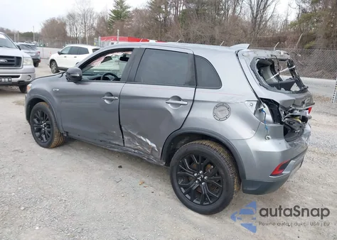 2018 Mitsubishi Outlander Sport 2.0 Es/2.0 Le из США, поврежденный, VIN JA4AP3AU1JU014402
